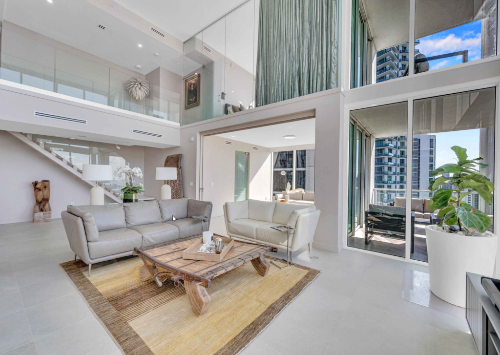 Refined contemporary Miami residence